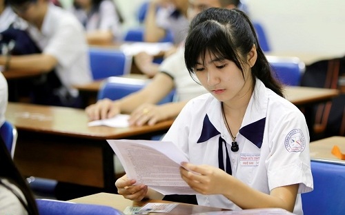 Được biết trường ĐH CN TP HCM đã đưa ra thông báo về việc cấm thi đối với sinh viên