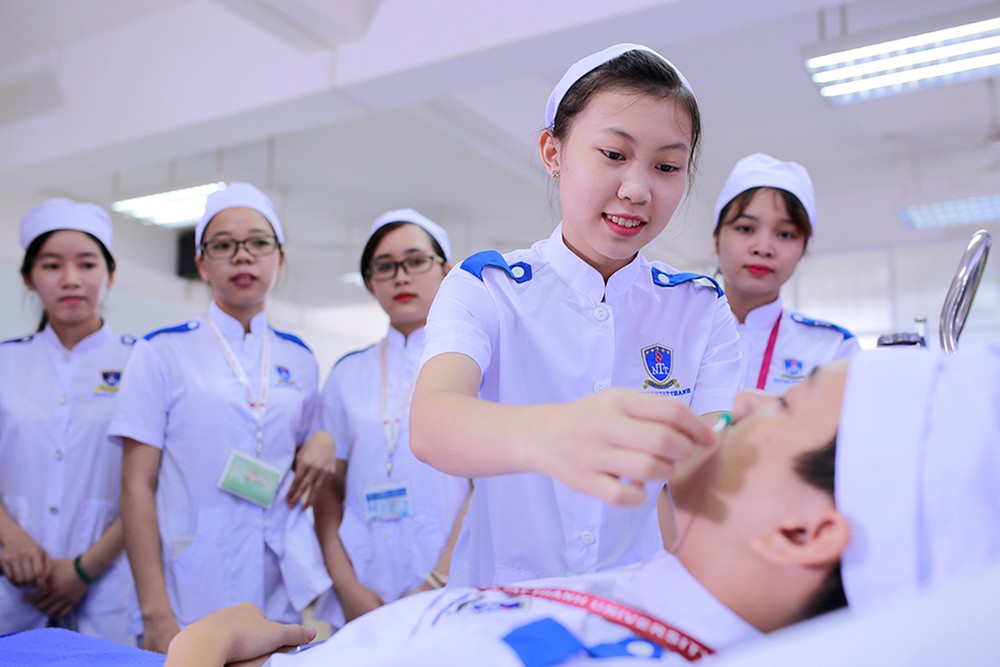 Tuyển sinh Trường Cao đẳng Y tế Hưng Yên năm 2020