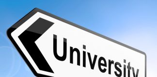 Điểm sàn của trường đại học tư ở Hà Nội như thế nào ?